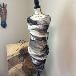 Beautiful new bebe Monochrome Strapless Dress